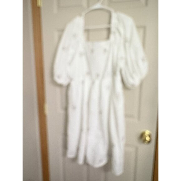 Chicsoul Dress White smocked back Floral Design Top Lined Womens Size 1X NEW - Picture 4 of 9